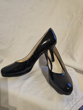 Etienne Aigner Classic Black Patent High Heel Pumps - Women's 7